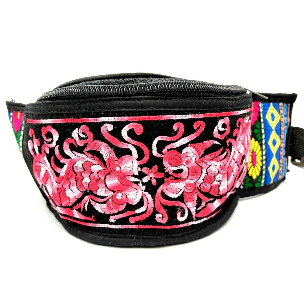 *SOLD* NEW Embroidered Dragon Fanny Pack Adjust